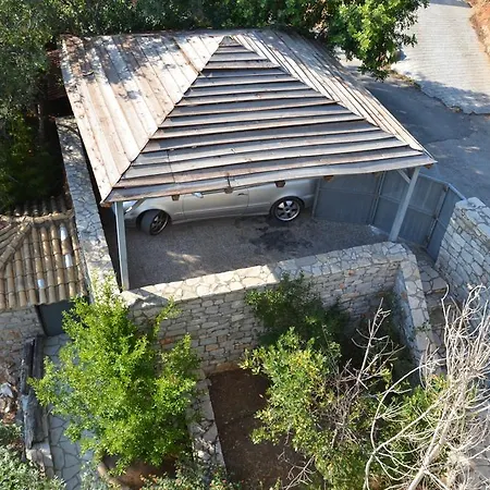 וילה Aggelina Lévktron