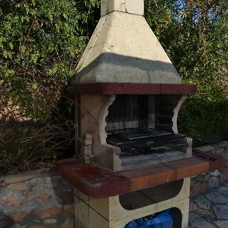 Aggelina Villa Lévktron